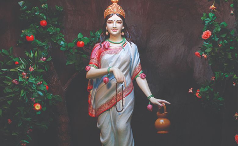 આજે બીજું નોરતું : મા દુર્ગાની બ્રહ્મચારિણી સ્વરૂપે કરો પૂજા